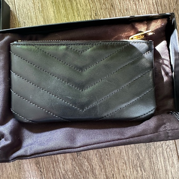 AUTHENTIC YSL Monogram Quilted Leather Key Pouch - Picture 3 of 6